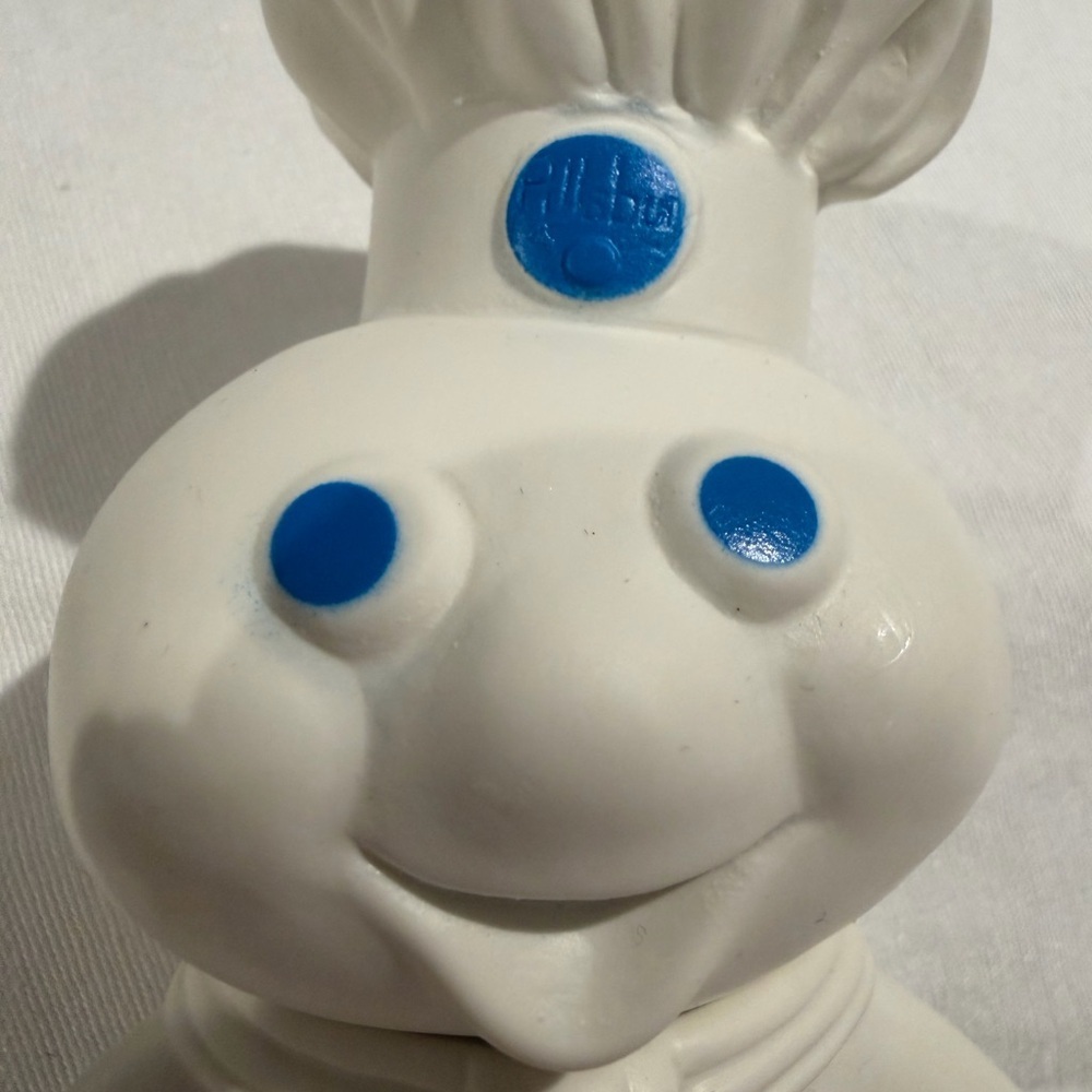 1971 Vintage Pillsbury Doughboy White Vinyl Figure with Blue Details - Picture 4 of 6